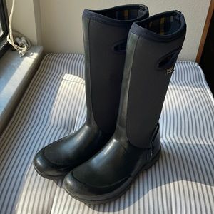 Bogs waterproof women’s boots with handles size 8